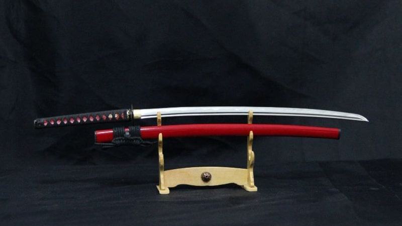 Lô thủ nên đánh con gì khi mơ thấy kiếm?