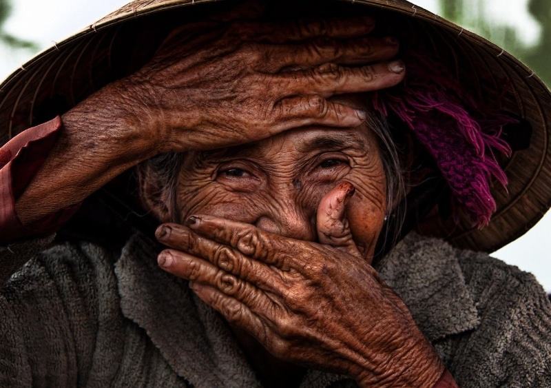 Ý nghĩa khi nằm mơ thấy bà vải cùng những giấc mơ thường gặp